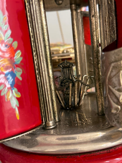 Vintage Zigaretten / Lippenstift Karussel mit Spieluhr / 19